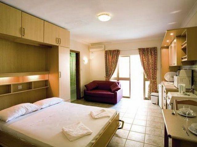 Clover Holiday Complex Qawra Eksteriør bilde