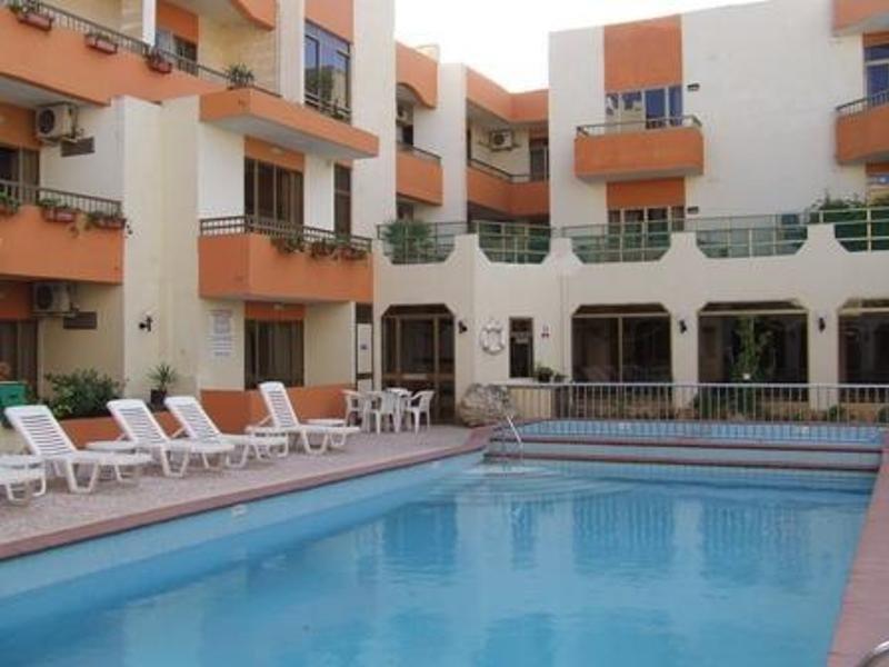 Clover Holiday Complex Qawra Eksteriør bilde